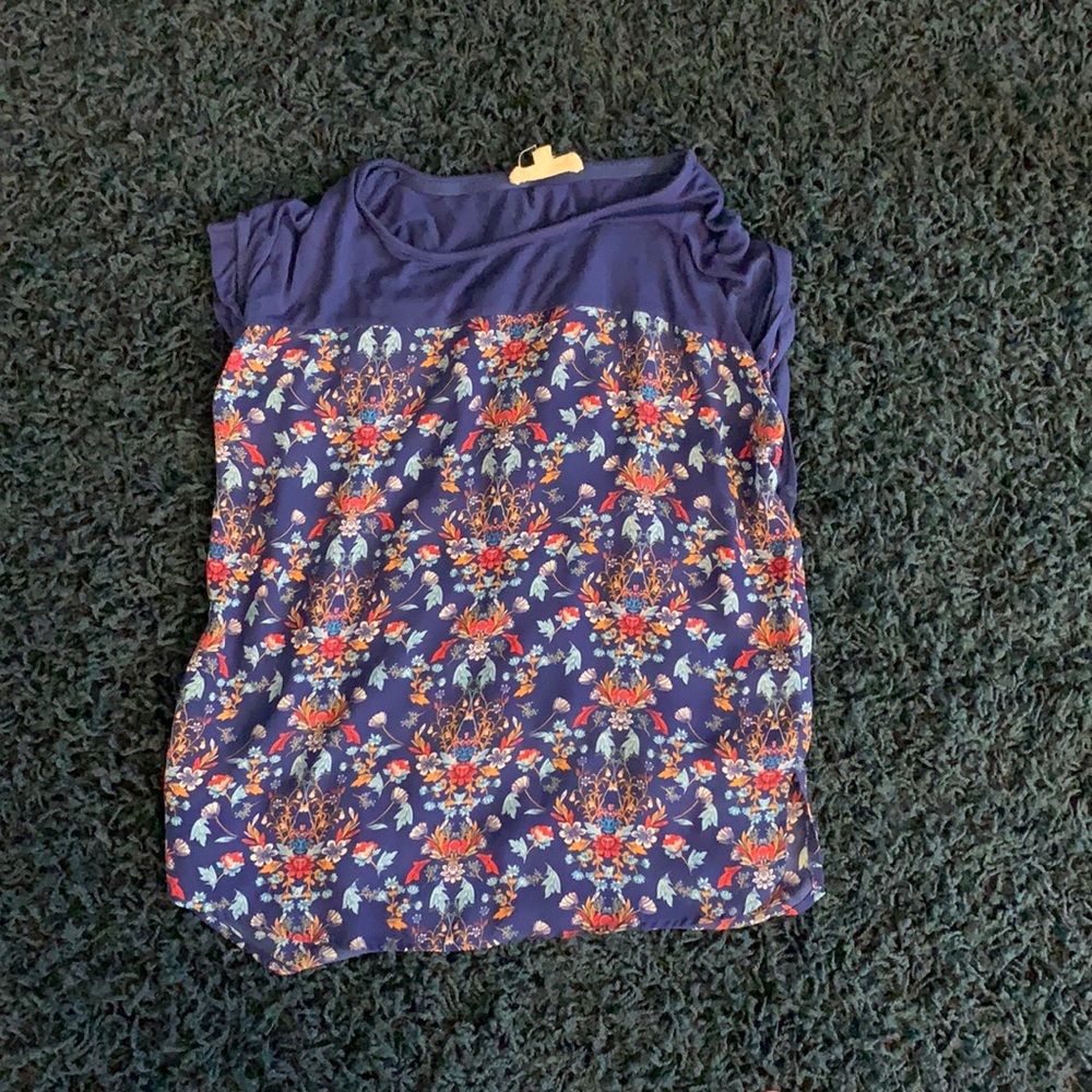 Floral top
